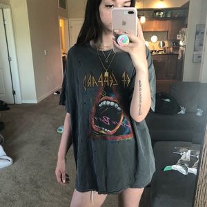 Def Leppard vintage tee